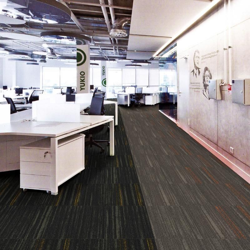 Hochwertige Büro-Teppichfliesen mit PVC-Rücken