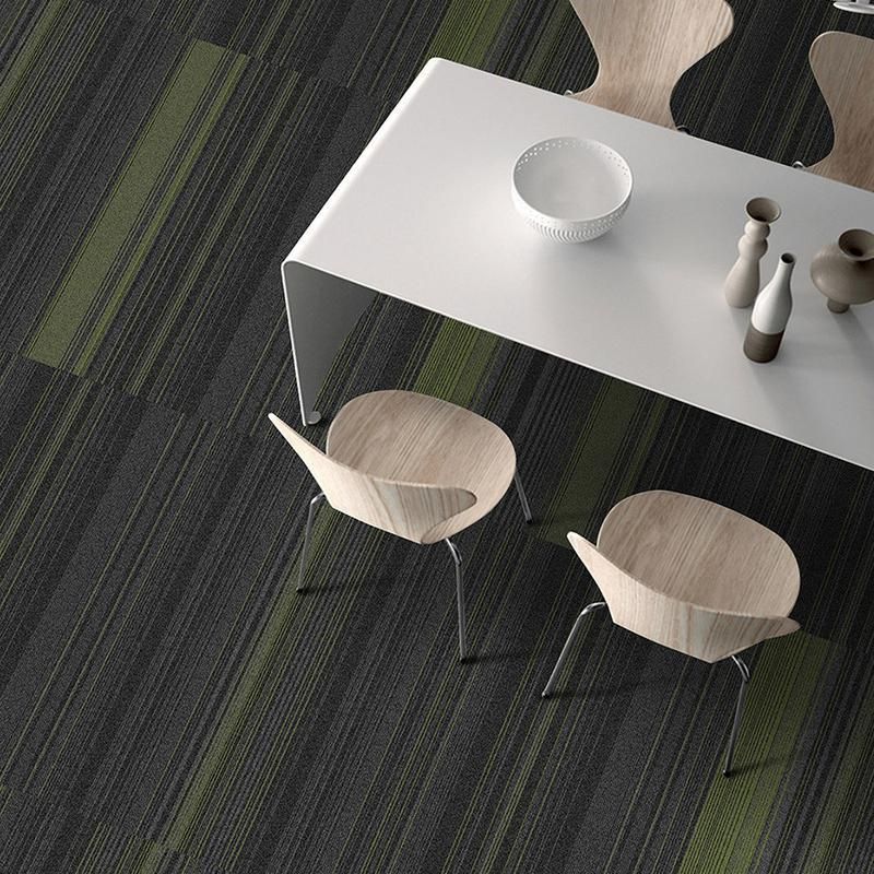 Piastrelle di Moquette in Nylon Grigio di Qualità 10x40 Pollici